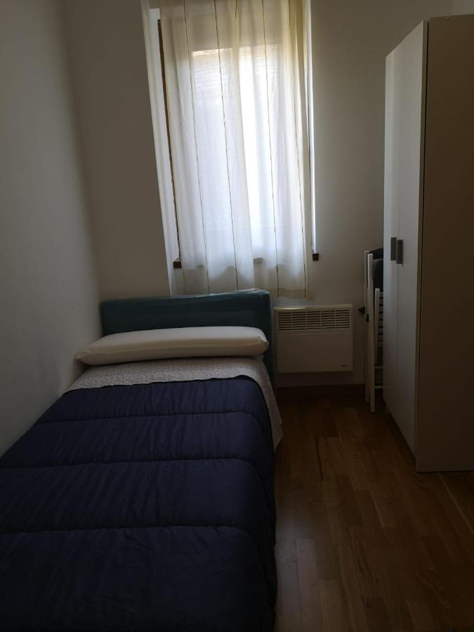 Apartament De La Lali Roni Экстерьер фото