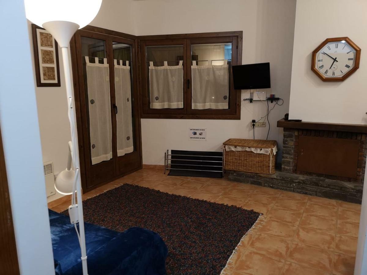 Apartament De La Lali Roni Экстерьер фото